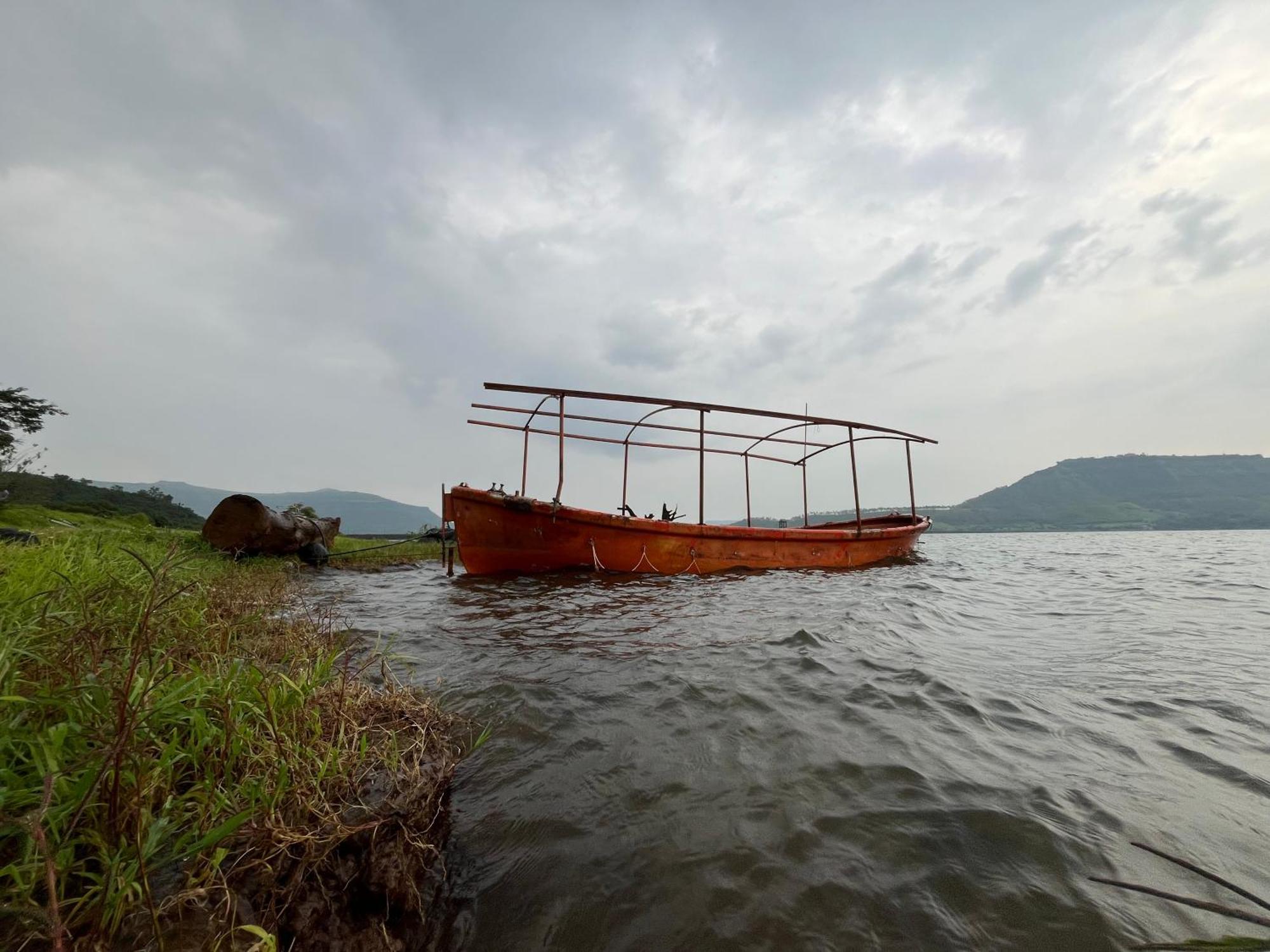 Hotel Mauli Agro Farm Dam View Resort Satara Esterno foto